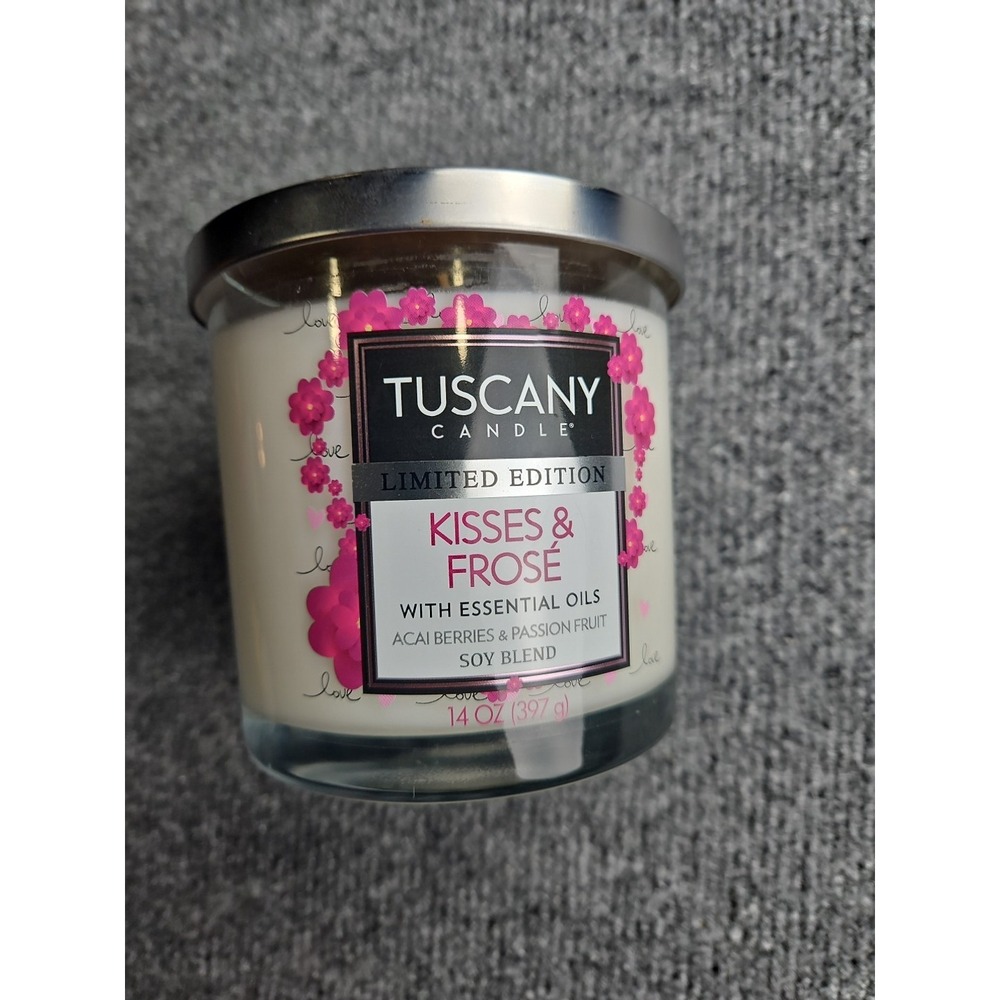 Tuscany‎ Candle Limited Edition Kisses & Frose 14 oz 3 Wick Soy Blend (B)